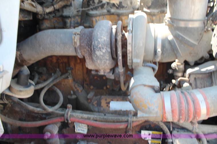 image for item J2191 2000 Kenworth T800 dump truck