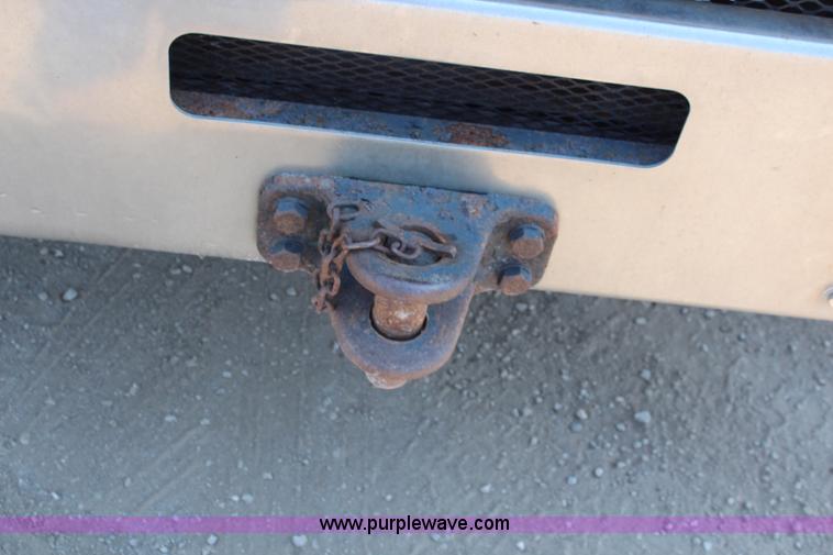 image for item J2191 2000 Kenworth T800 dump truck