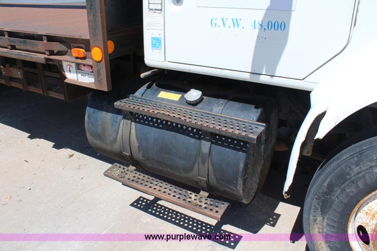 image for item J2229 1997 International 8100 conveyor truck