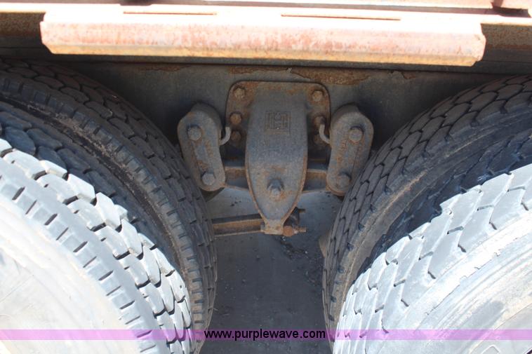 image for item J2229 1997 International 8100 conveyor truck