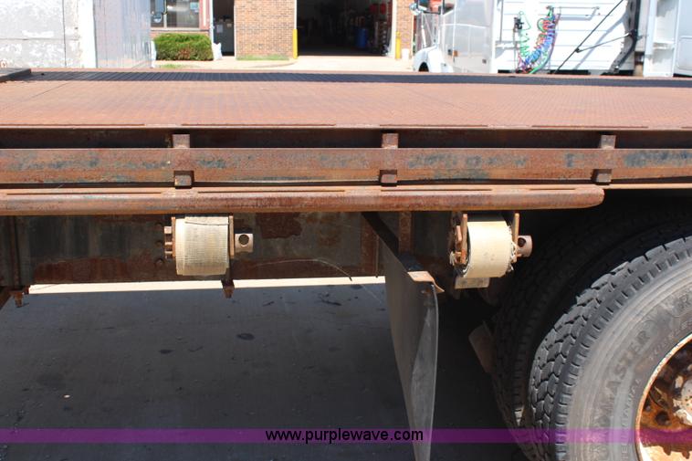 image for item J2229 1997 International 8100 conveyor truck