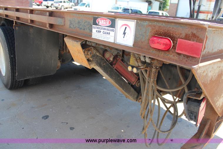 image for item J2229 1997 International 8100 conveyor truck