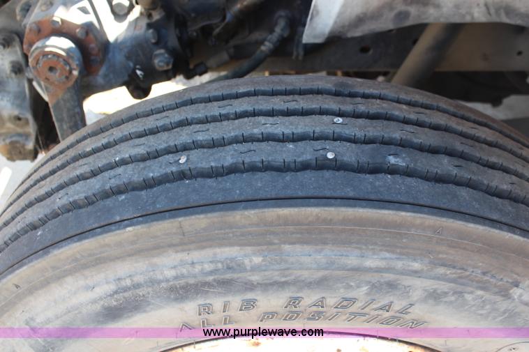 image for item J2229 1997 International 8100 conveyor truck