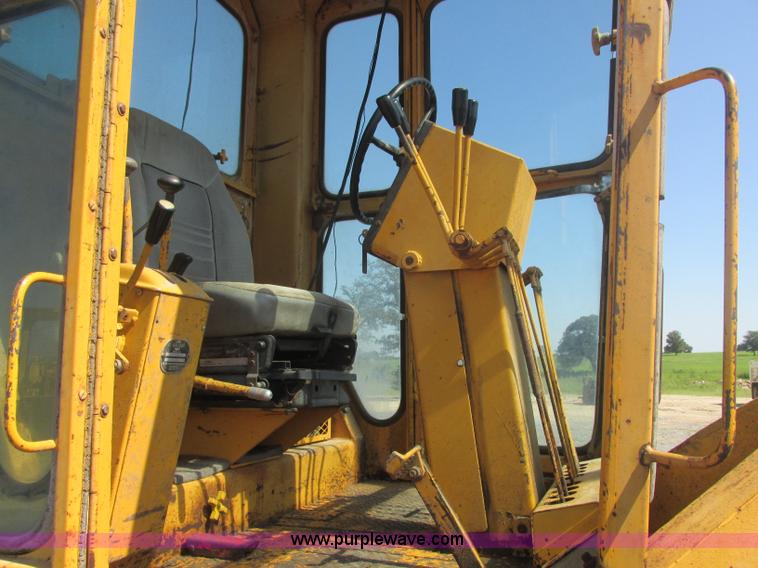 image for item J2464 1979 Galion T500M rigid motor grader