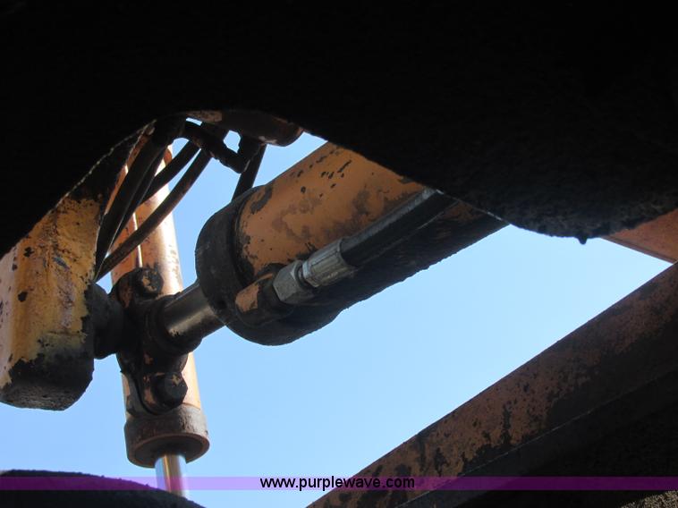 image for item J2464 1979 Galion T500M rigid motor grader