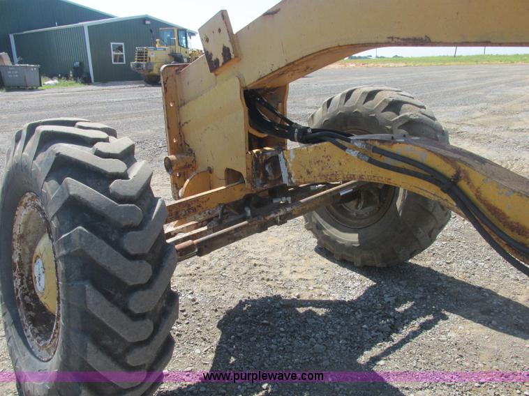 image for item J2464 1979 Galion T500M rigid motor grader