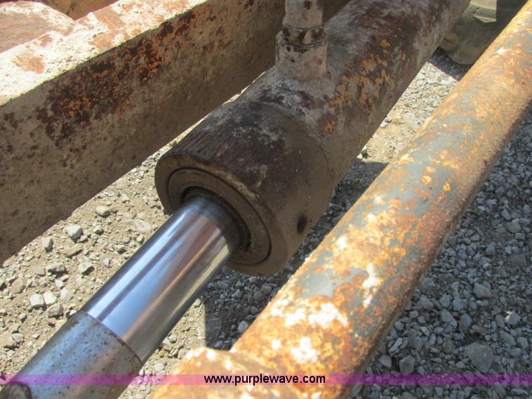 image for item J2464 1979 Galion T500M rigid motor grader