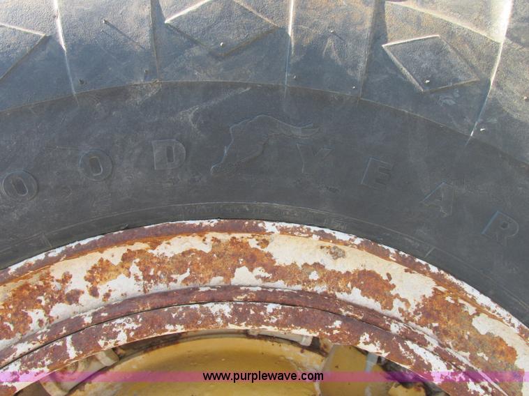 image for item J2464 1979 Galion T500M rigid motor grader