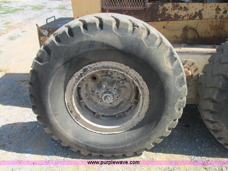 image for item J2464 1979 Galion T500M rigid motor grader