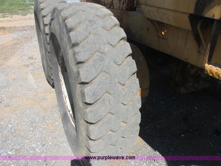 image for item J2464 1979 Galion T500M rigid motor grader