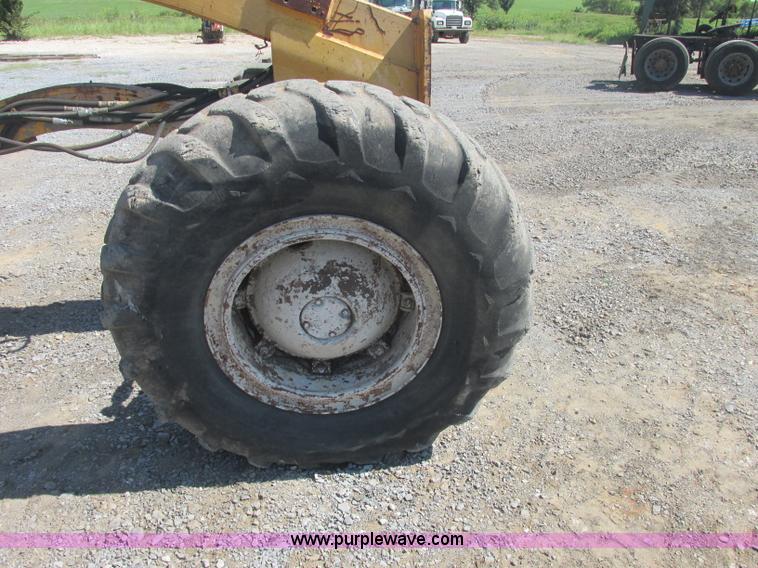 image for item J2464 1979 Galion T500M rigid motor grader