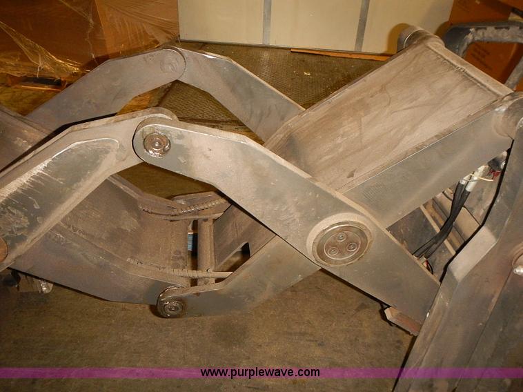 image for item J3153 Raymond 740DR32TT Deep-Reach forklift