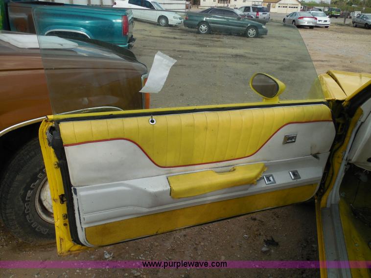 image for item I3361 1984 Chevrolet Monte Carlo