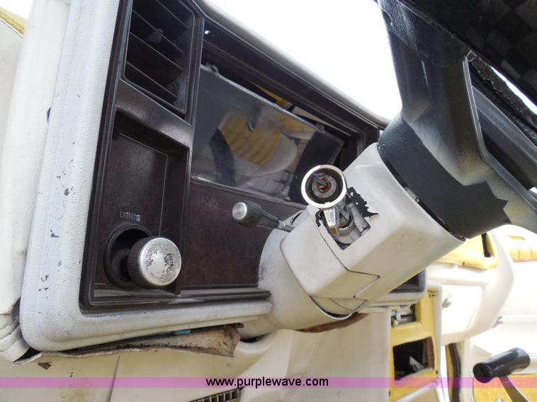 image for item I3361 1984 Chevrolet Monte Carlo