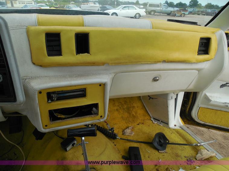 image for item I3361 1984 Chevrolet Monte Carlo