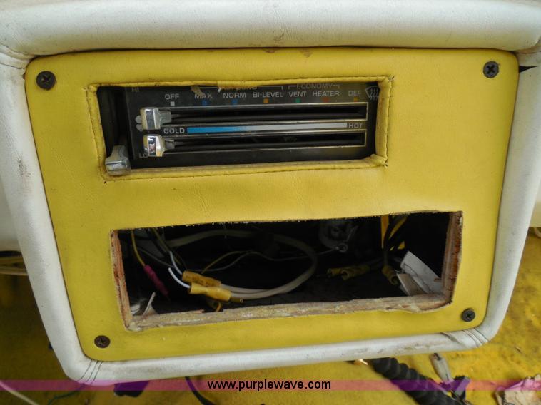 image for item I3361 1984 Chevrolet Monte Carlo