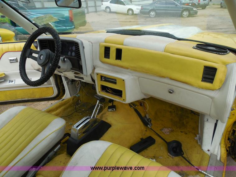 image for item I3361 1984 Chevrolet Monte Carlo