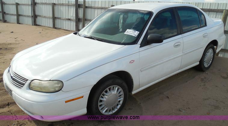 image for item I3362 2000 Chevrolet Malibu