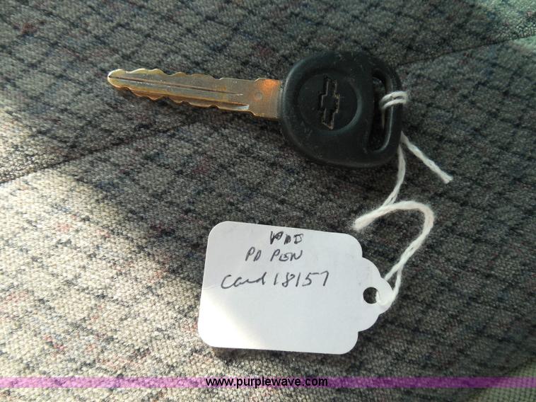 image for item I3362 2000 Chevrolet Malibu