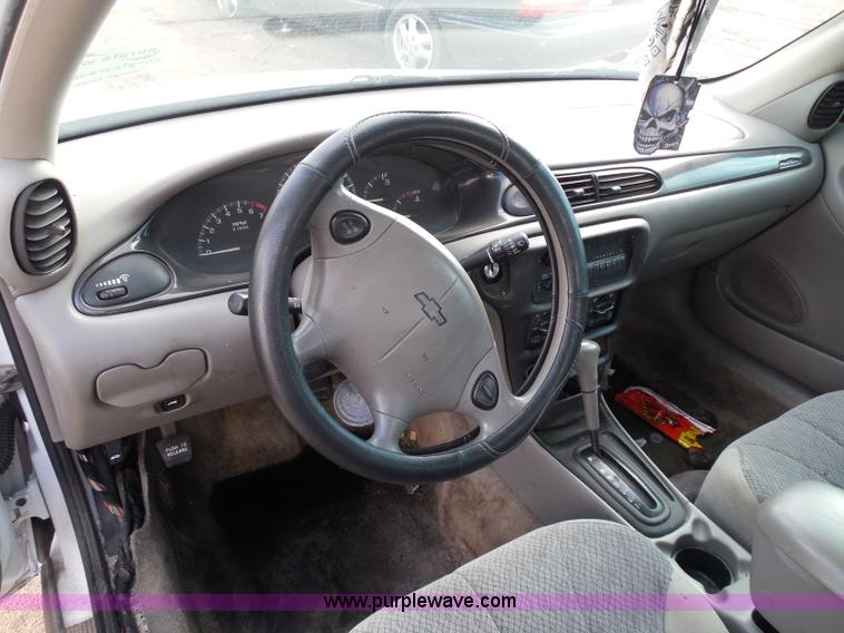 image for item I3362 2000 Chevrolet Malibu