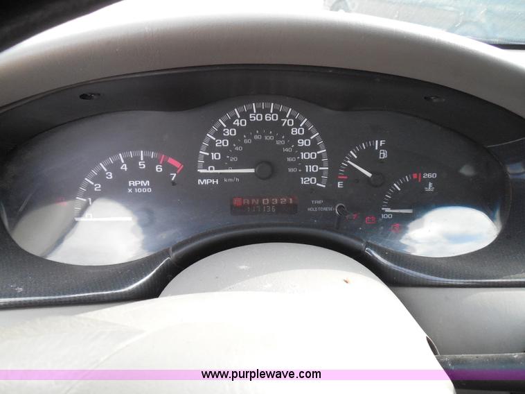 image for item I3362 2000 Chevrolet Malibu