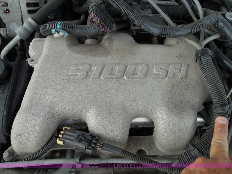 image for item I3362 2000 Chevrolet Malibu