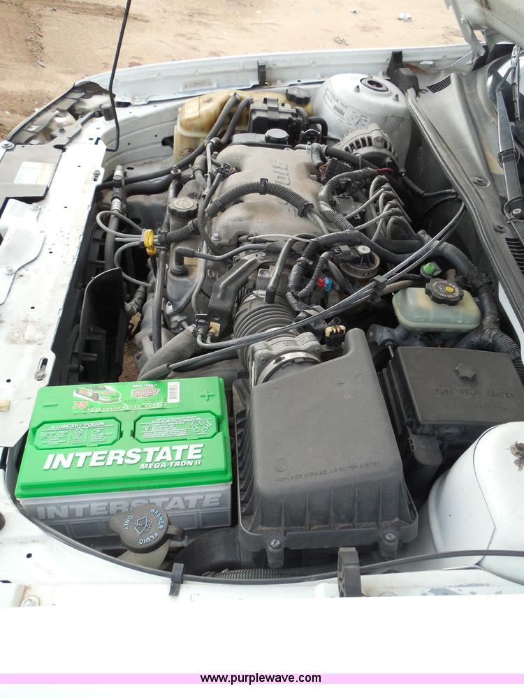 image for item I3362 2000 Chevrolet Malibu