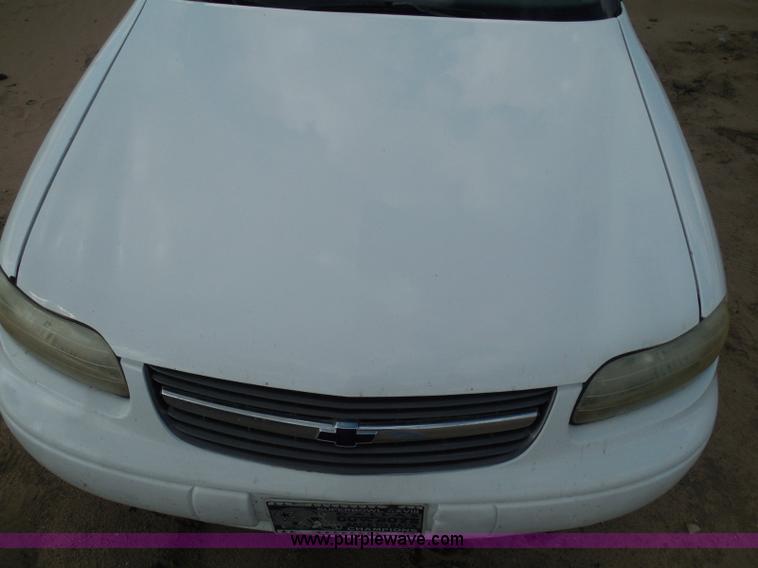 image for item I3362 2000 Chevrolet Malibu