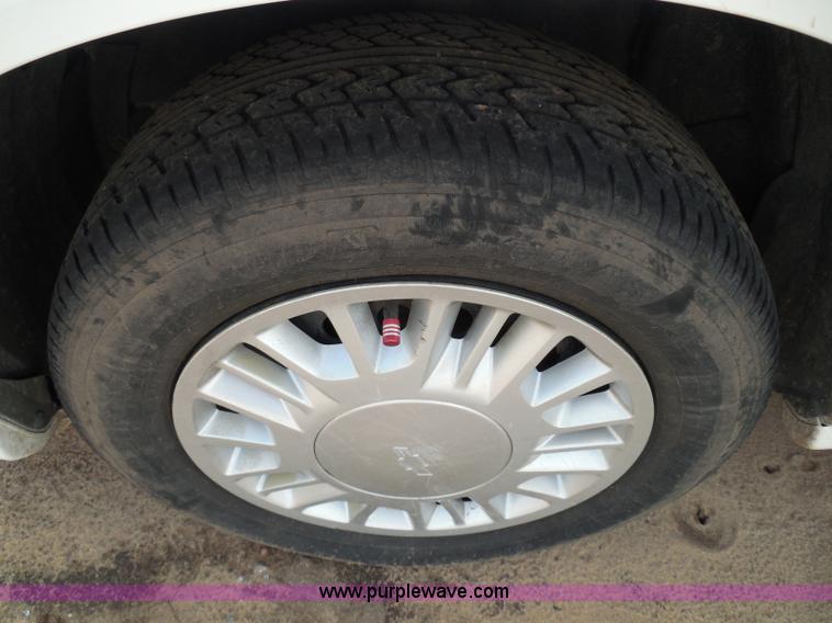 image for item I3362 2000 Chevrolet Malibu