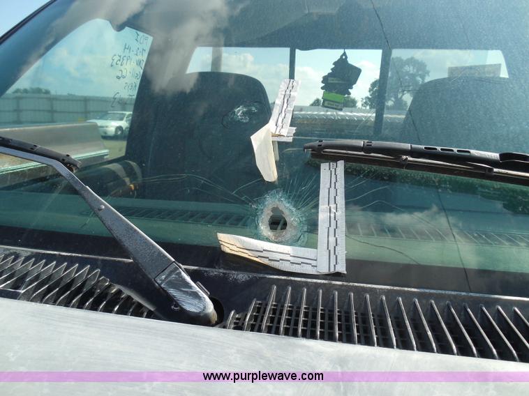 image for item I3363 1988 GMC Sierra 1500 pickup truck