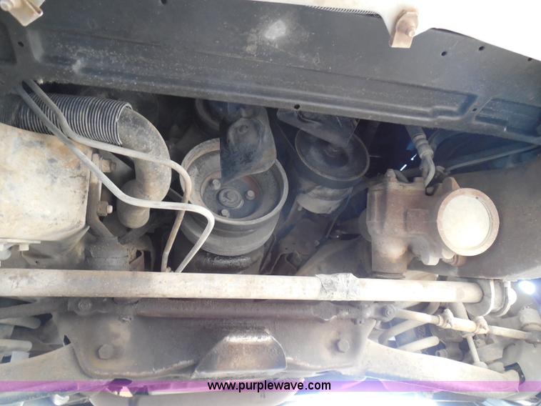 image for item I3363 1988 GMC Sierra 1500 pickup truck