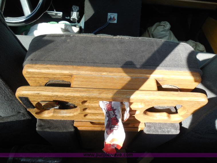 image for item I3363 1988 GMC Sierra 1500 pickup truck