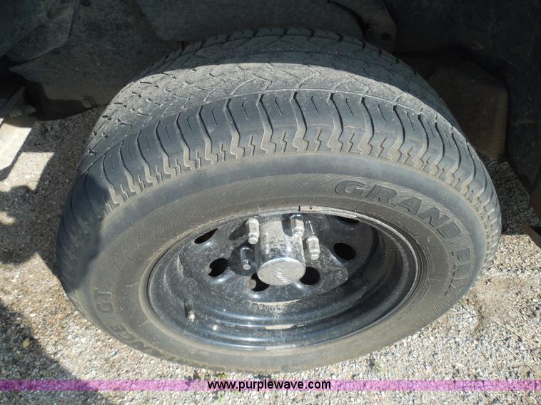 image for item I3363 1988 GMC Sierra 1500 pickup truck