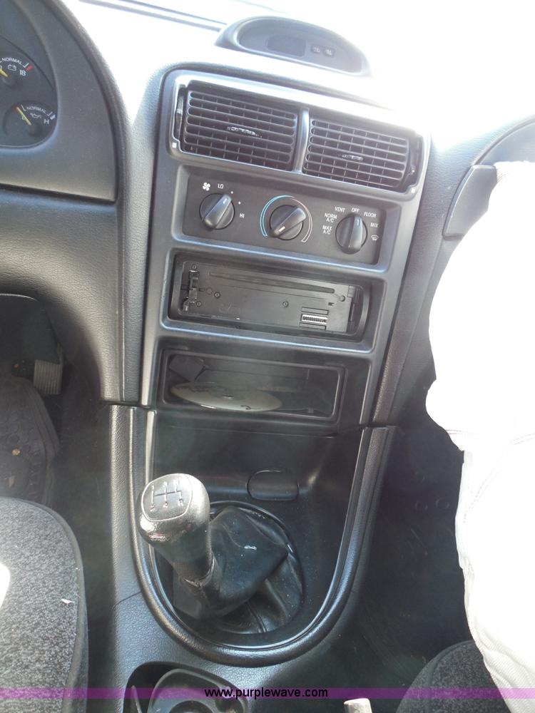 image for item I3364 1995 Ford Mustang convertible