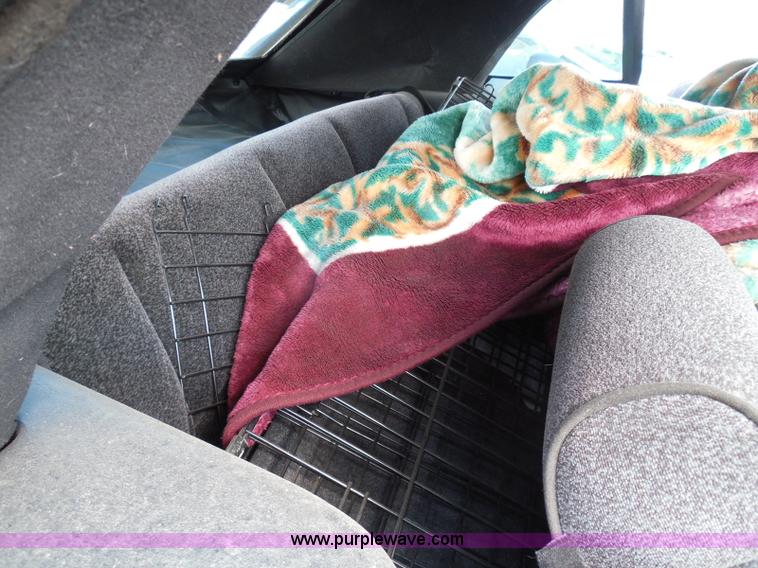 image for item I3364 1995 Ford Mustang convertible