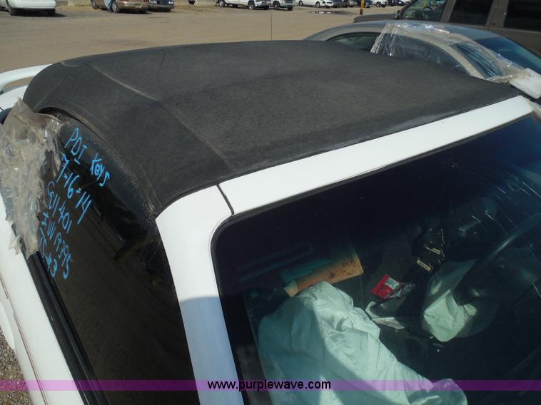 image for item I3364 1995 Ford Mustang convertible