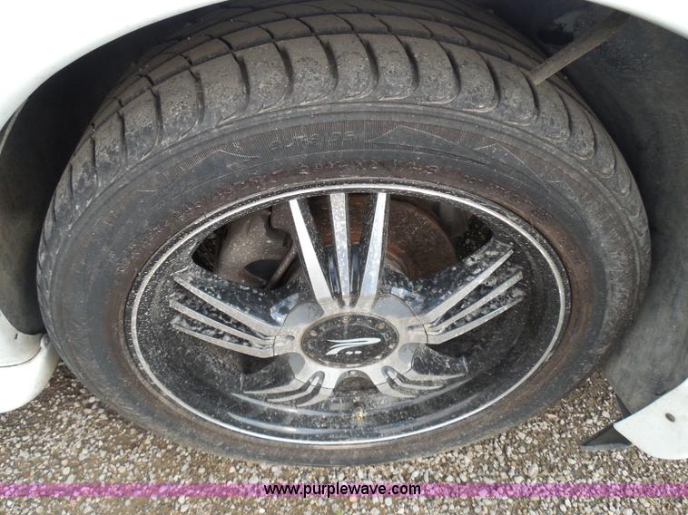 image for item I3364 1995 Ford Mustang convertible