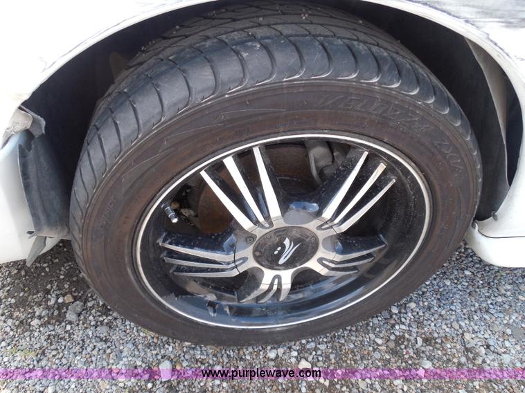 image for item I3364 1995 Ford Mustang convertible