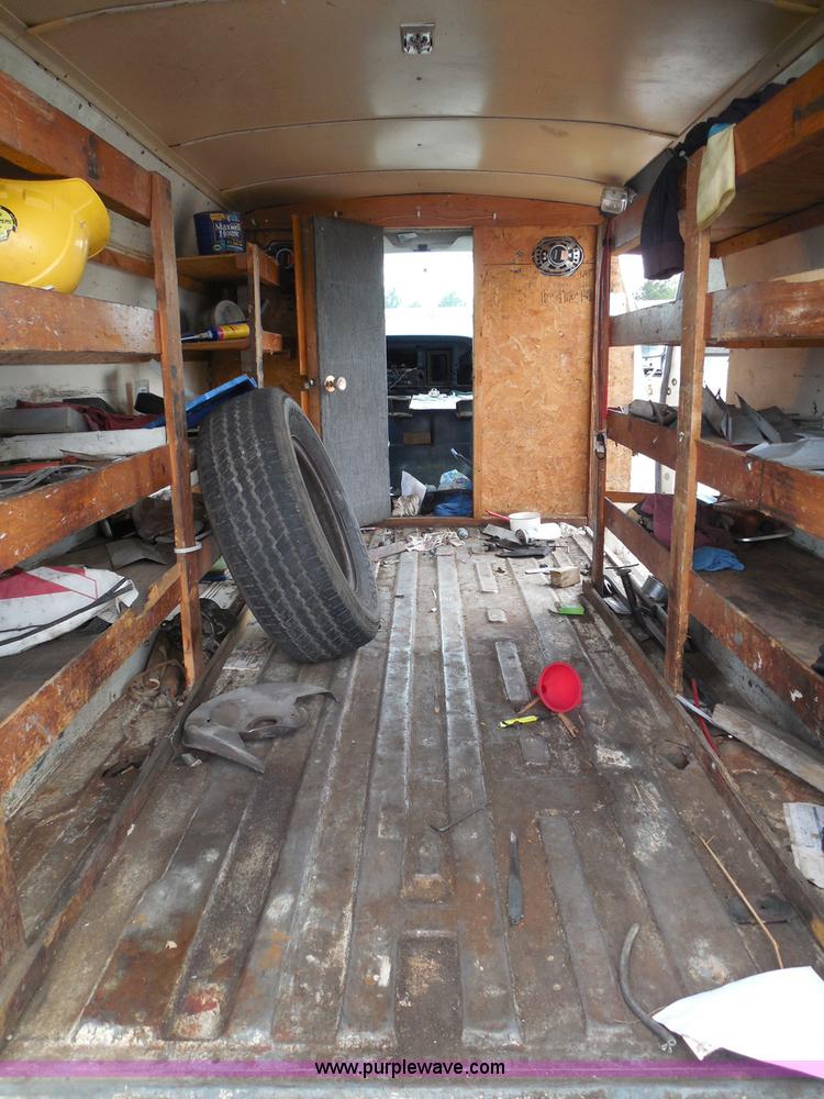 image for item I3365 1989 Ford Econoline E150 cargo van