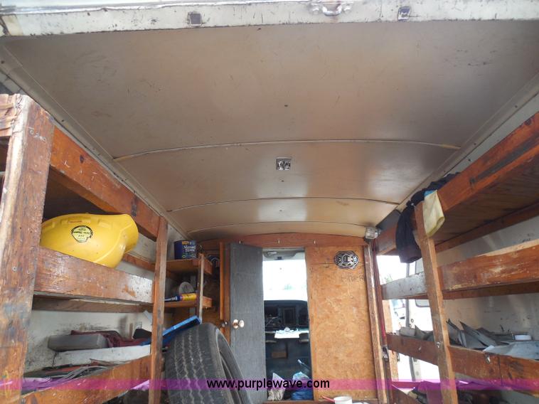 image for item I3365 1989 Ford Econoline E150 cargo van