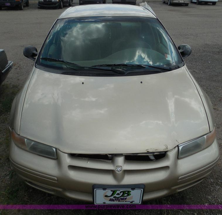 image for item I3366 2000 Dodge Stratus SE