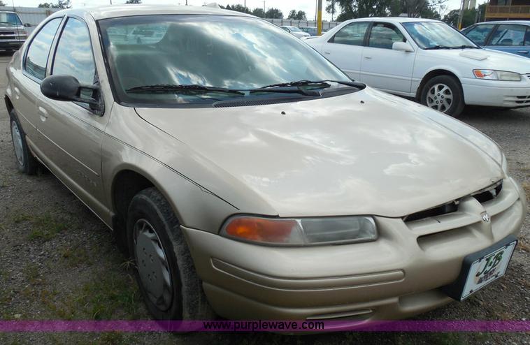 image for item I3366 2000 Dodge Stratus SE