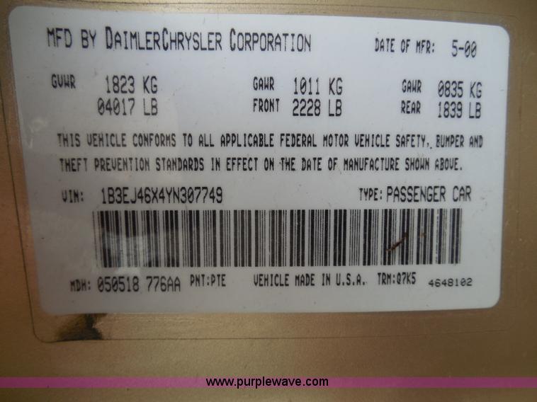 image for item I3366 2000 Dodge Stratus SE