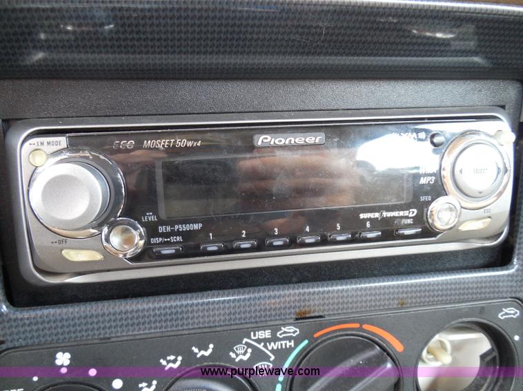 image for item I3366 2000 Dodge Stratus SE