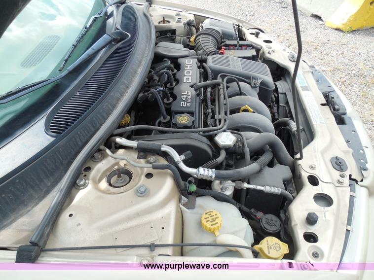 image for item I3366 2000 Dodge Stratus SE