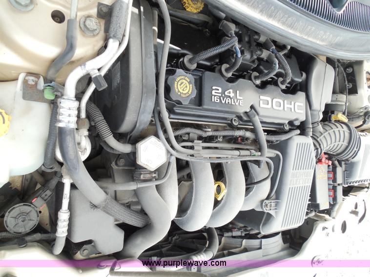 image for item I3366 2000 Dodge Stratus SE