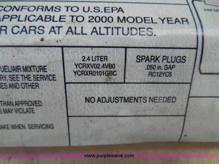 image for item I3366 2000 Dodge Stratus SE