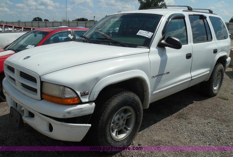 image for item I3367 2000 Dodge Durango SLT SUV
