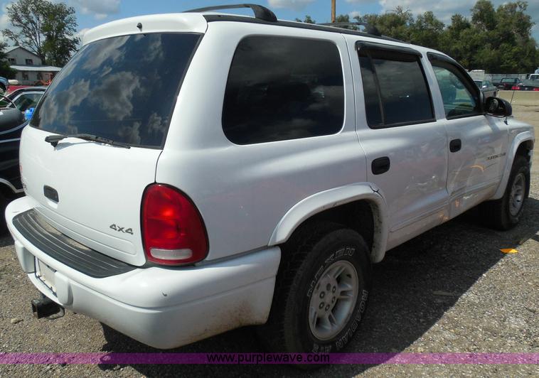 image for item I3367 2000 Dodge Durango SLT SUV