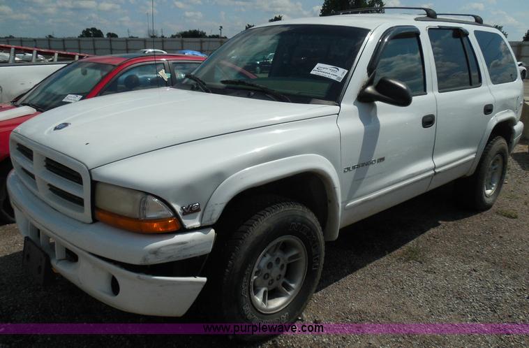 image for item I3367 2000 Dodge Durango SLT SUV